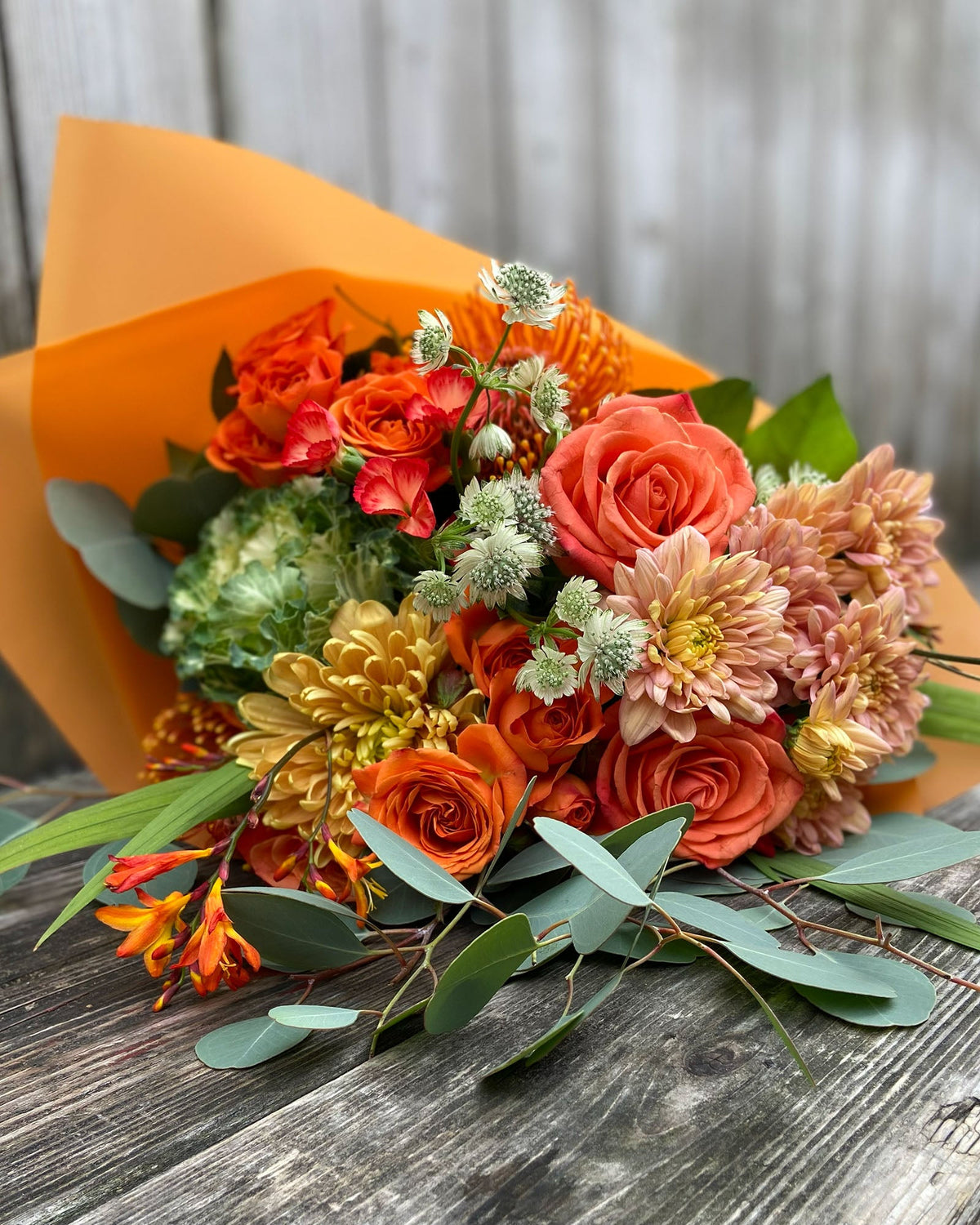 Bouquet de fleurs Passion tangerine - Fleuriste Binette et filles - Montréal Montréal