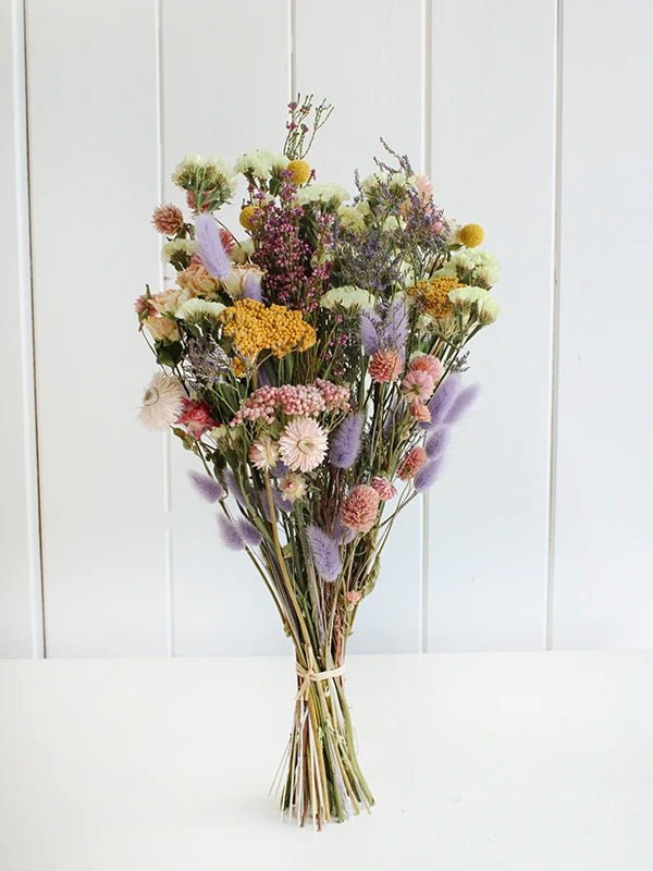 Bouquet de fleurs séchées &quot;Écho Pastel&quot; - Fleuriste Binette et filles - Montréal Montréal