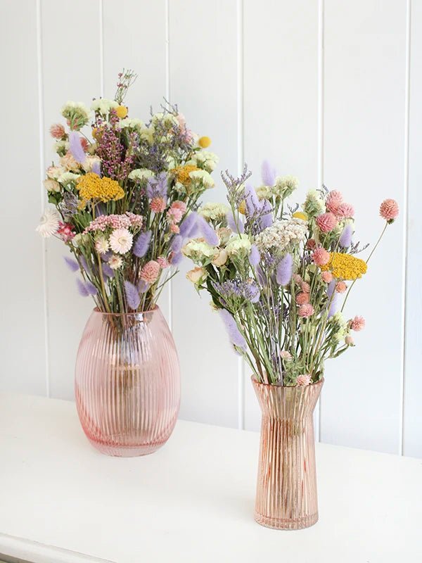 Bouquet de fleurs séchées &quot;Écho Pastel&quot; - Fleuriste Binette et filles - Montréal Montréal
