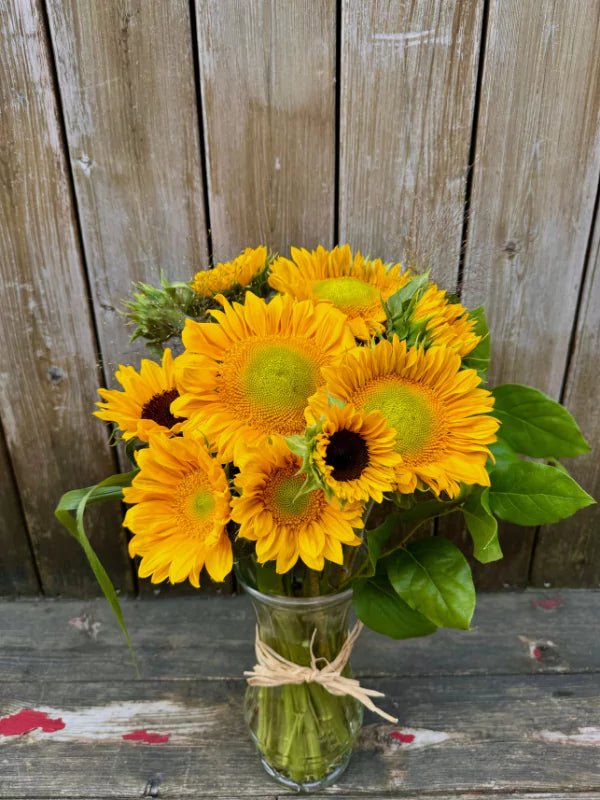 Bouquet de Tournesols du Québec - Fleuriste Binette et filles - Montréal Montréal