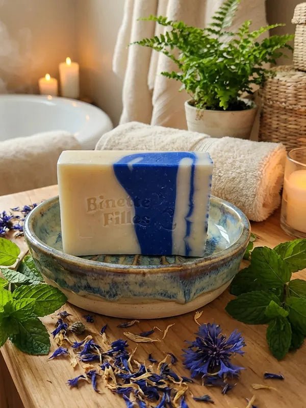 Savon aux fleurs du Québec - Centaurée et menthe - Fleuriste Binette et filles - Montréal Montréal